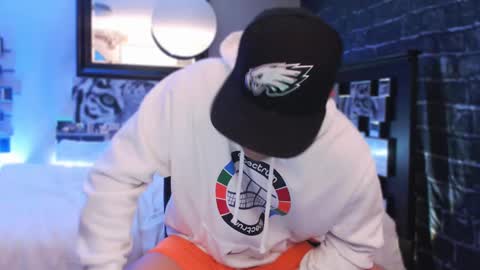 Snapshot of tommy_knuckles chatting on 09/14/25, 11:15 Tommy online show from 09/14/25, 11:15