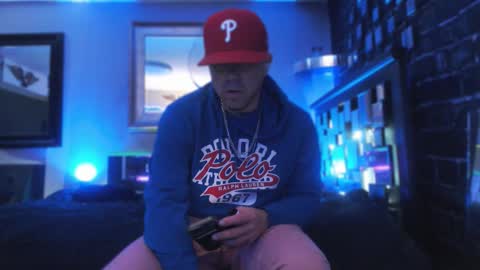 Snapshot of tommy_knuckles chatting on 01/12/26, 05:01 Tommy online show from 01/12/26, 05:01