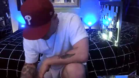 Snapshot of tommy_knuckles chatting on 02/02/26, 02:16 Tommy online show from 02/02/26, 02:16