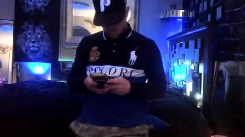 Snapshot of tommy_knuckles chatting on 02/15/26, 06:10 Tommy online show from 02/15/26, 06:10