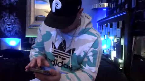 Snapshot of tommy_knuckles chatting on 02/15/26, 10:03 Tommy online show from 02/15/26, 10:03