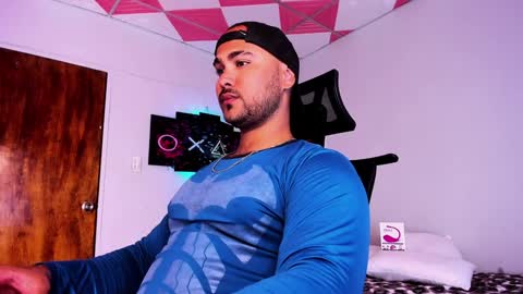 tommy_sccott online show from 01/04/25, 03:18