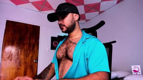 tommy_sccott online show from 01/15/25, 04:04