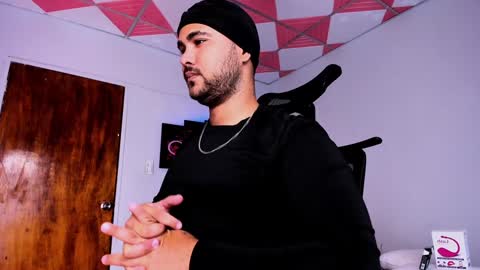 tommy_sccott online show from 02/02/25, 03:32