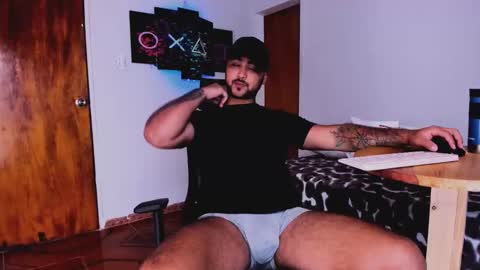 tommy_sccott online show from 02/05/25, 04:16