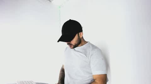 tommy_sccott online show from 10/11/25, 11:03