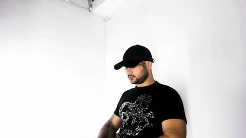 tommy_sccott online show from 10/18/25, 11:38