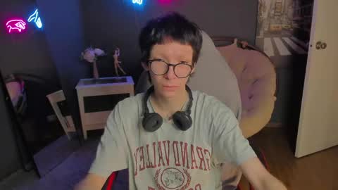 tommy_stars online show from 04/29/26, 10:19