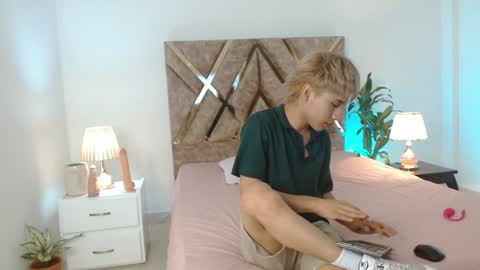 Tommy Foxboy online show from 12/04/24, 12:25