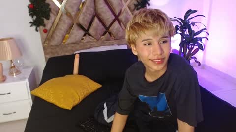 Tommy Foxboy online show from 12/27/24, 04:15