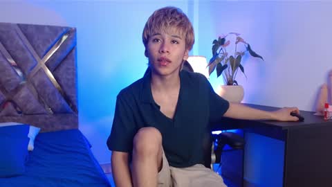 Tommy Foxboy online show from 01/19/25, 02:17