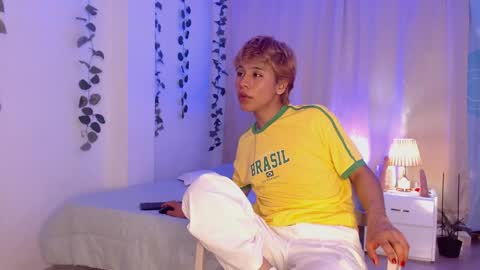 Tommy Foxboy online show from 01/21/25, 11:02