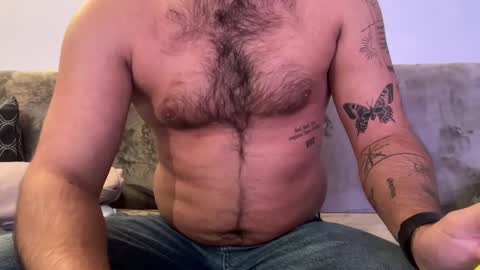 tommyjay32 online show from 11/18/25, 02:43