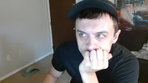 Snapshot of tommystrokes_ chatting on 11/14/25, 06:39 Tommy Strokes online show from 11/14/25, 06:39