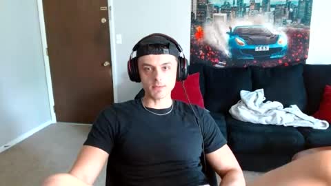 Snapshot of tommystrokes_ chatting on 07/02/26, 05:08 Tommy Strokes online show from 07/02/26, 05:08