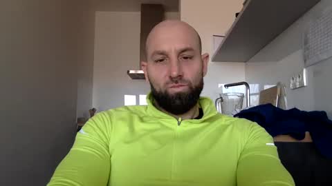 Snapshot of tommyx01 chatting on 12/05/24, 09:06 Thomas Fit online show from 12/05/24, 09:06