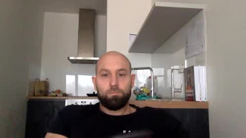 Snapshot of tommyx01 chatting on 12/06/24, 08:48 Thomas Fit online show from 12/06/24, 08:48