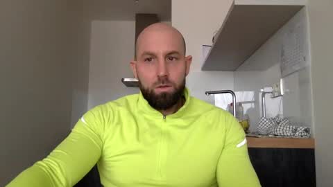 Snapshot of tommyx01 chatting on 12/06/24, 12:16 Thomas Fit online show from 12/06/24, 12:16