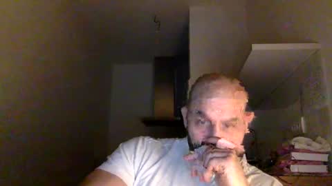 Snapshot of tommyx01 chatting on 12/08/24, 10:14 Thomas Fit online show from 12/08/24, 10:14