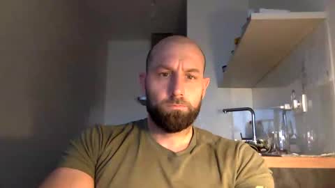 Snapshot of tommyx01 chatting on 12/10/24, 02:17 Thomas Fit online show from 12/10/24, 02:17