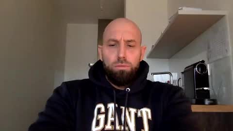 Snapshot of tommyx01 chatting on 12/12/24, 10:02 Thomas Fit online show from 12/12/24, 10:02