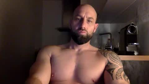 Snapshot of tommyx01 chatting on 12/14/24, 10:39 Thomas Fit online show from 12/14/24, 10:39