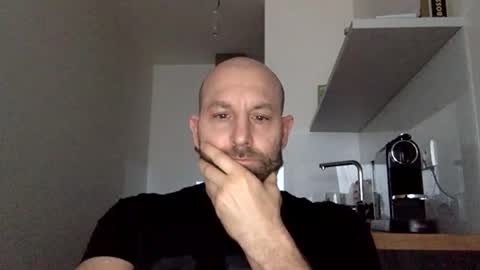 Snapshot of tommyx01 chatting on 12/29/24, 07:39 Thomas Fit online show from 12/29/24, 07:39