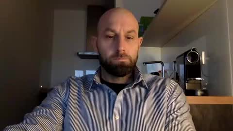 Snapshot of tommyx01 chatting on 01/01/25, 07:41 Thomas Fit online show from 01/01/25, 07:41