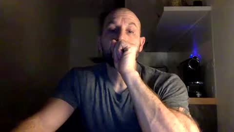 Snapshot of tommyx01 chatting on 01/06/25, 11:52 Thomas Fit online show from 01/06/25, 11:52