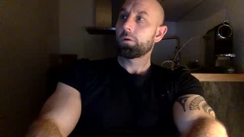 Snapshot of tommyx01 chatting on 02/04/25, 08:17 Thomas Fit online show from 02/04/25, 08:17