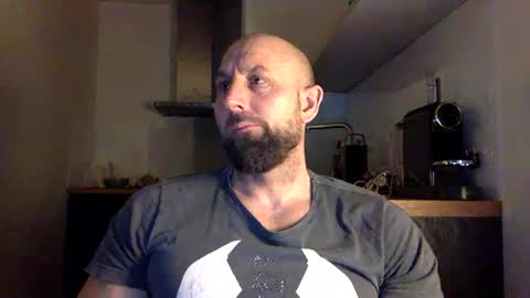 Snapshot of tommyx01 chatting on 02/28/25, 08:50 Thomas Fit online show from 02/28/25, 08:50