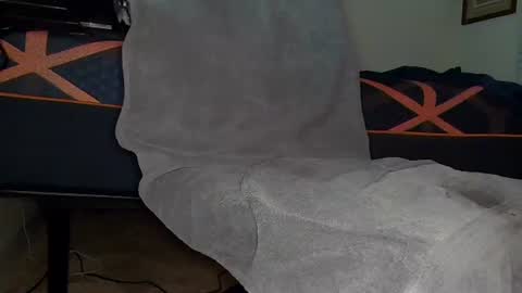 Snapshot of tomt64387741 chatting on 10/06/25, 03:26 Thomas online show from 10/06/25, 03:26