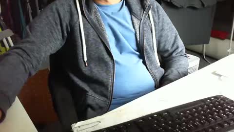 Tom online show from 09/10/25, 12:16