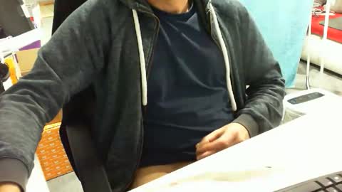 Tom online show from 12/16/25, 02:44