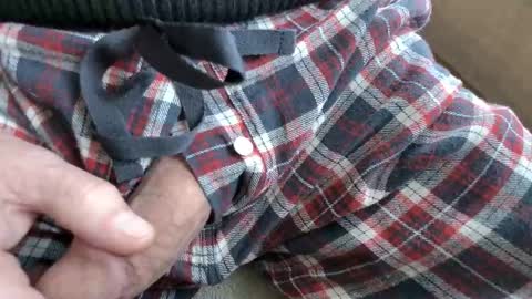 Snapshot of tomtotal chatting on 01/17/25, 12:42 Tom online show from 01/17/25, 12:42