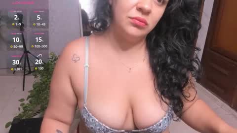 lady blue online show from 11/22/25, 10:47