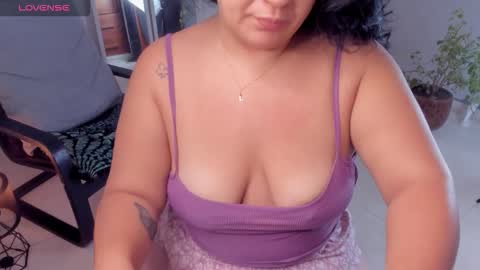 Snapshot of ton_amourrx chatting on 03/24/26, 10:31 lady blue online show from 03/24/26, 10:31