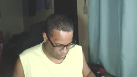 Snapshot of toni2814 chatting on 03/21/26, 02:49 Antonio online show from 03/21/26, 02:49