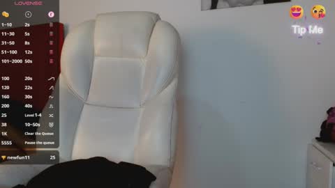 Snapshot of tonibelmont chatting on 02/19/25, 09:36 TONI BELMONT online show from 02/19/25, 09:36