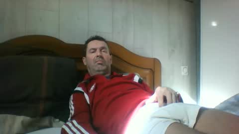 Snapshot of tonio1972 chatting on 02/18/26, 12:23 tonio1972 online show from 02/18/26, 12:23