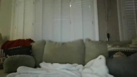 Honeys Snow Bunny online show from 04/11/26, 12:04