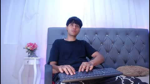 Snapshot of tonnyhawk707 chatting on 10/30/25, 11:11 Tonny online show from 10/30/25, 11:11