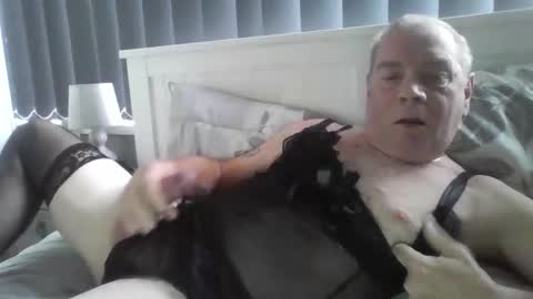 tony14712 online show from 11/22/25, 09:52