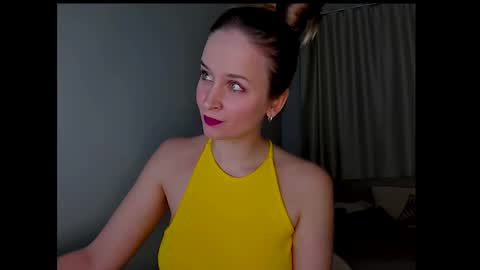 Snapshot of tony_and_alice chatting on 02/25/25, 08:19 Tony and Alice online show from 02/25/25, 08:19