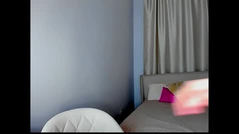 Snapshot of tony_and_alice chatting on 12/15/25, 07:51 Tony and Alice online show from 12/15/25, 07:51