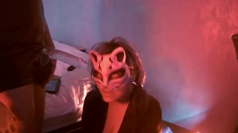 TwoInVelvet online show from 04/15/26, 07:54