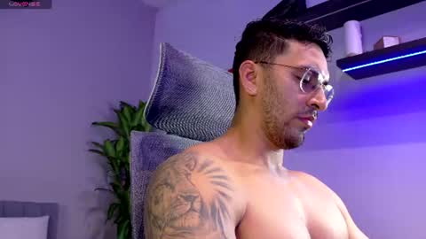 Snapshot of tony_muscle1 chatting on 06/26/26, 07:07 tony muscle1 online show from 06/26/26, 07:07
