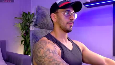Snapshot of tony_muscle1 chatting on 06/29/26, 07:14 tony muscle1 online show from 06/29/26, 07:14