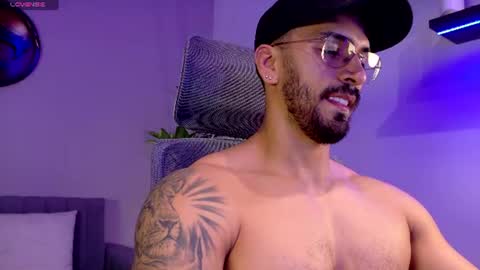 Snapshot of tony_muscle1 chatting on 07/15/26, 06:57 tony muscle1 online show from 07/15/26, 06:57