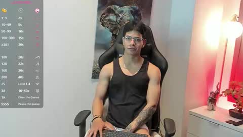 Snapshot of tony_petrov chatting on 12/18/25, 04:51 tony_petrov online show from 12/18/25, 04:51